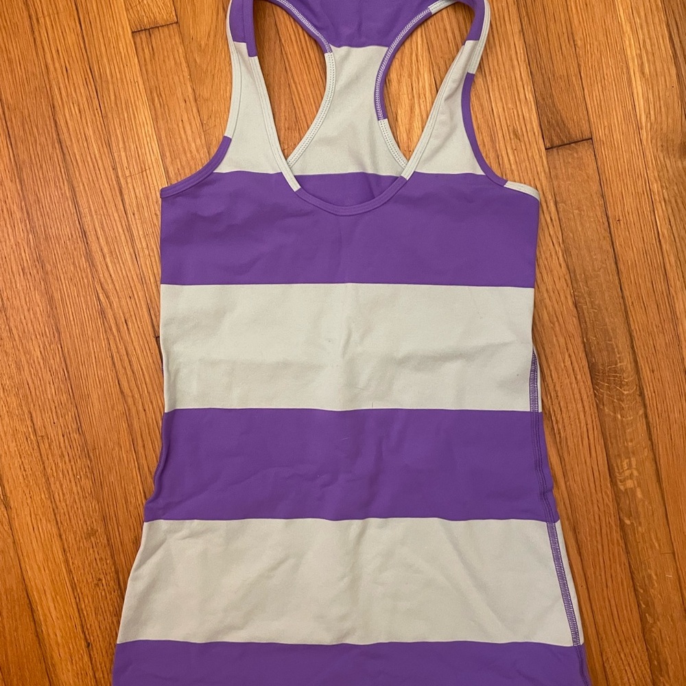 Lululemon tank top!